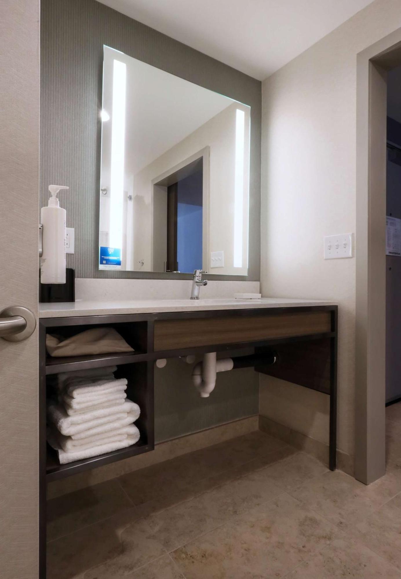 Hilton Garden Inn Bel Air, Md Bagian luar foto